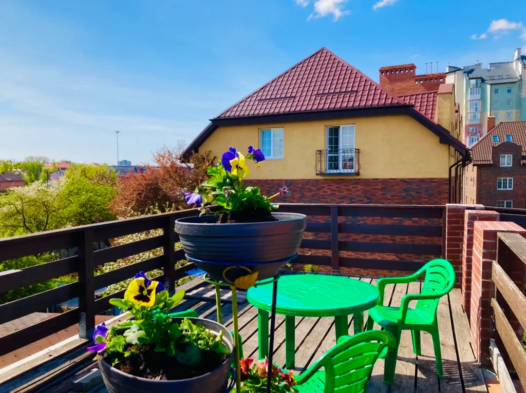 Коттедж Отдельный домик с террасой и зоной барбекю — Калининград