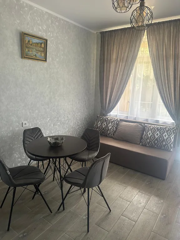 Таунхаус двухуровневый у моря