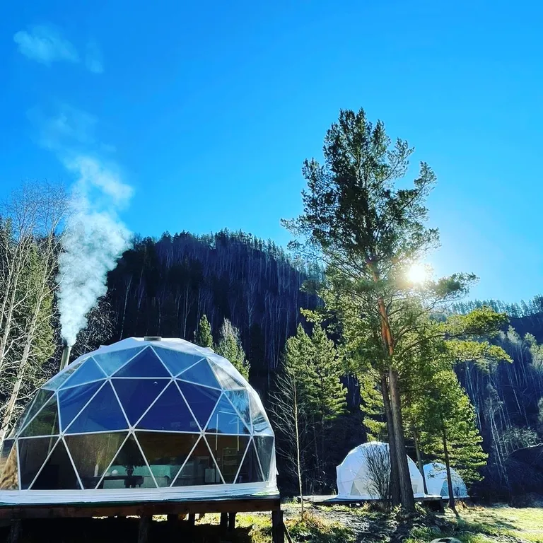 Шатер купольный в горах