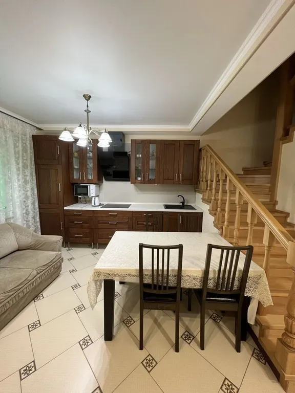 Таунxаус возле песчаного пляжа