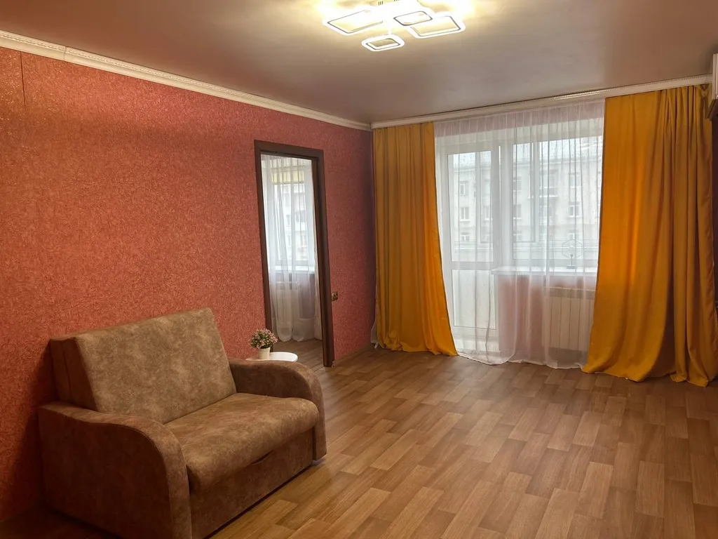 Квартира Апартаменты Чей Чемодан 2х комн — Омск