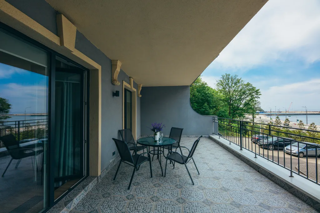 Квартира Olive marine resort с видом на море и большой террасой