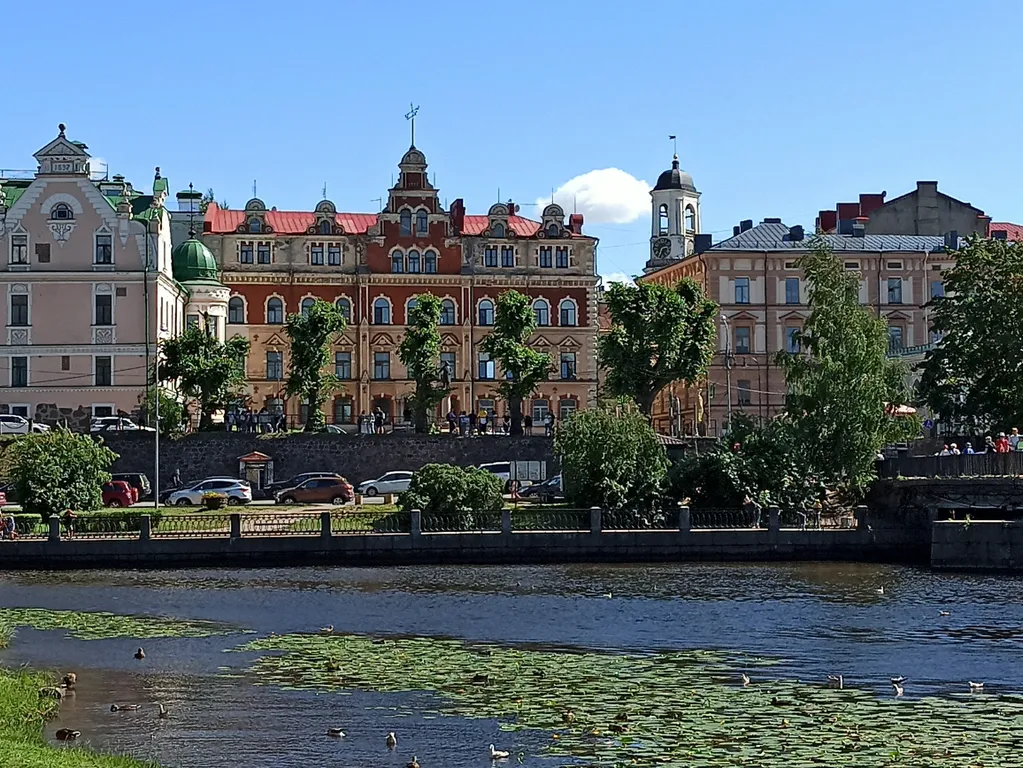 Комфортные апартаменты с сауной и джакузи в центре города