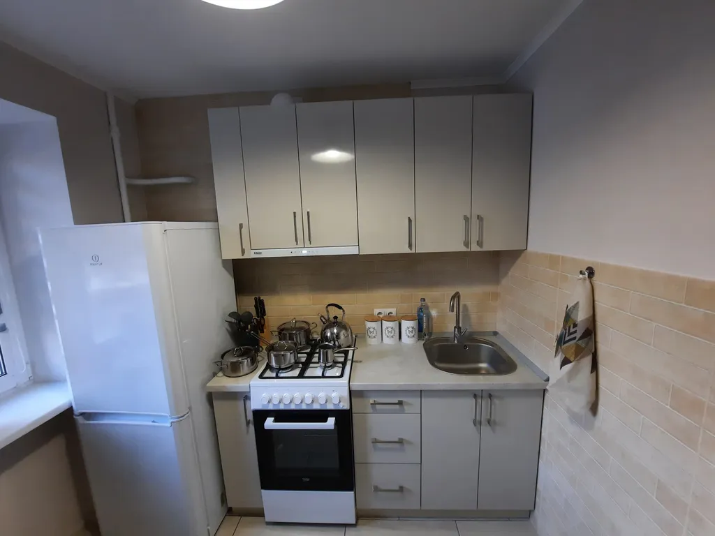 Тихая квартира в самом центре города, окна во двор, рядом парковка