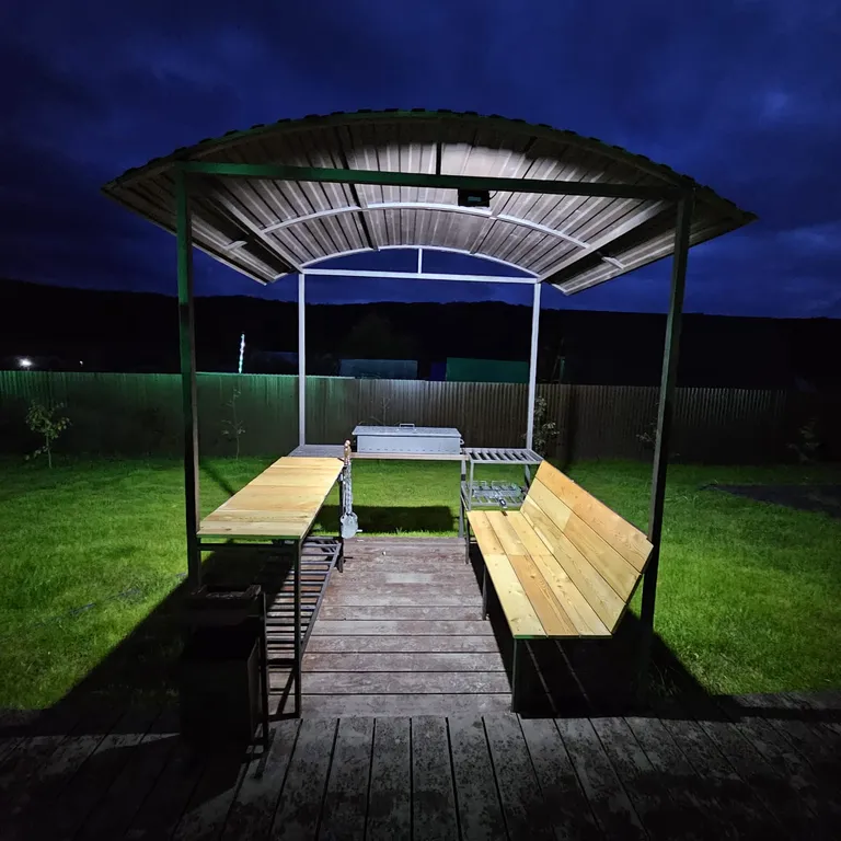 Шестиместный коттедж с изолированным участком 10 соток №1