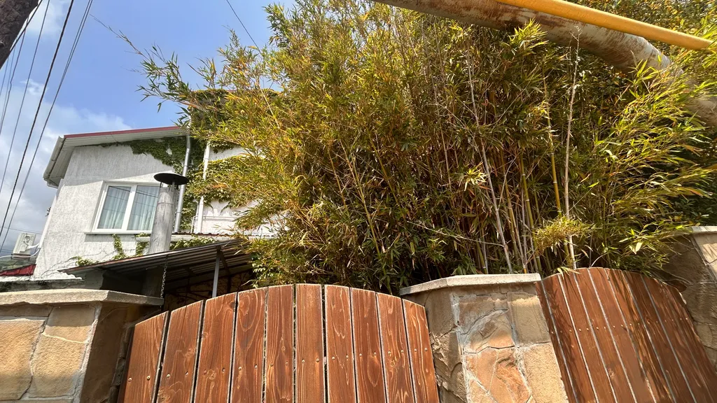 Домик с уютным двориком, до моря 15-20 минут пешком