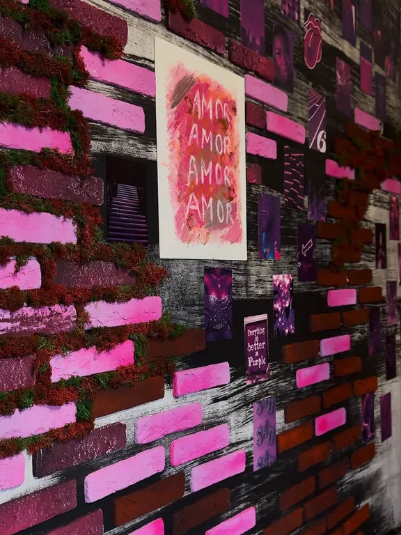 Дом с бассейном