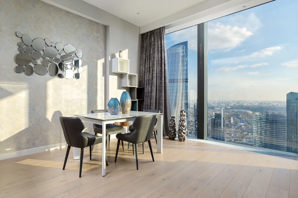 Потрясающая панорама с 73 этажа башни Neva Towers