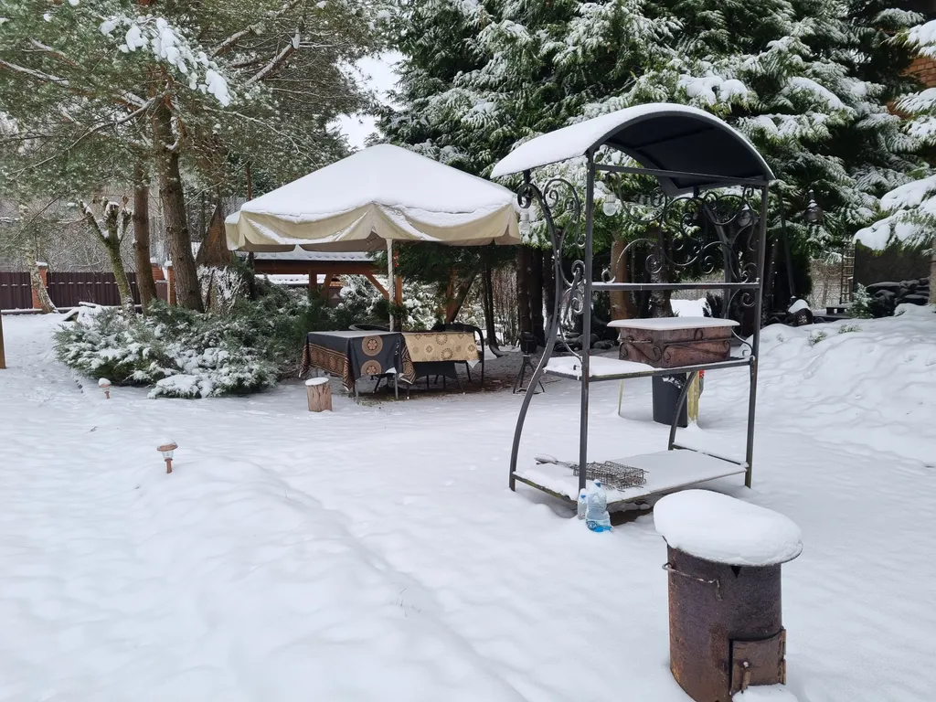 Коттедж на склоне возле Дубровского