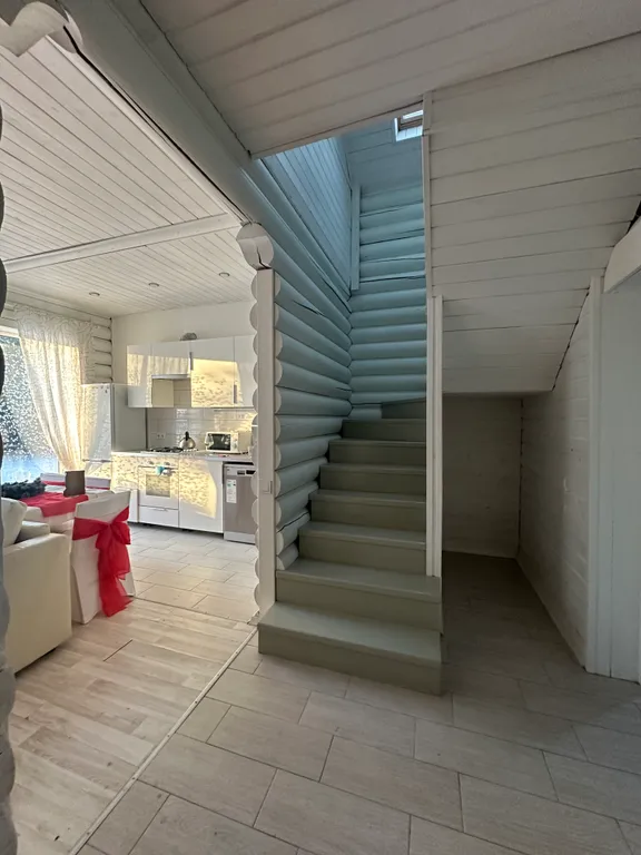 Коттедж у озера