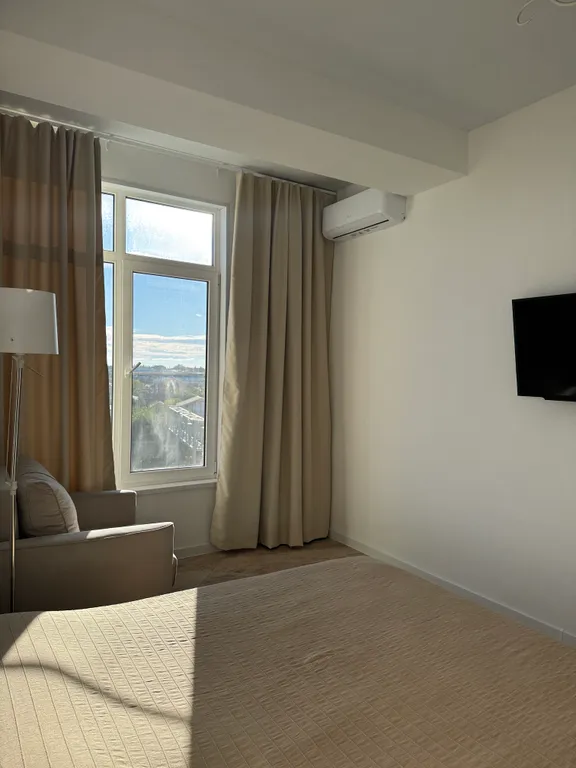 Квартира с балконом на второй береговой линии