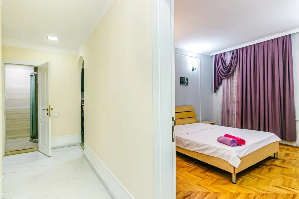 Turquoi̇se apartment