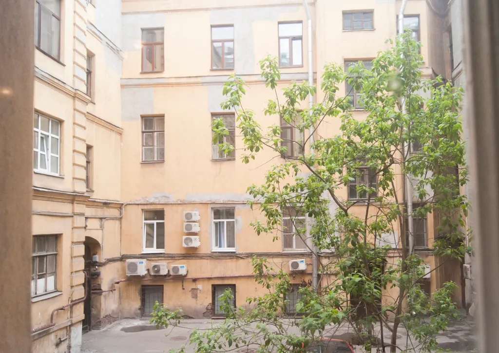 Квартира Квартира Two steps to the Hermitage 4BR Apartment — Санкт-Петербург