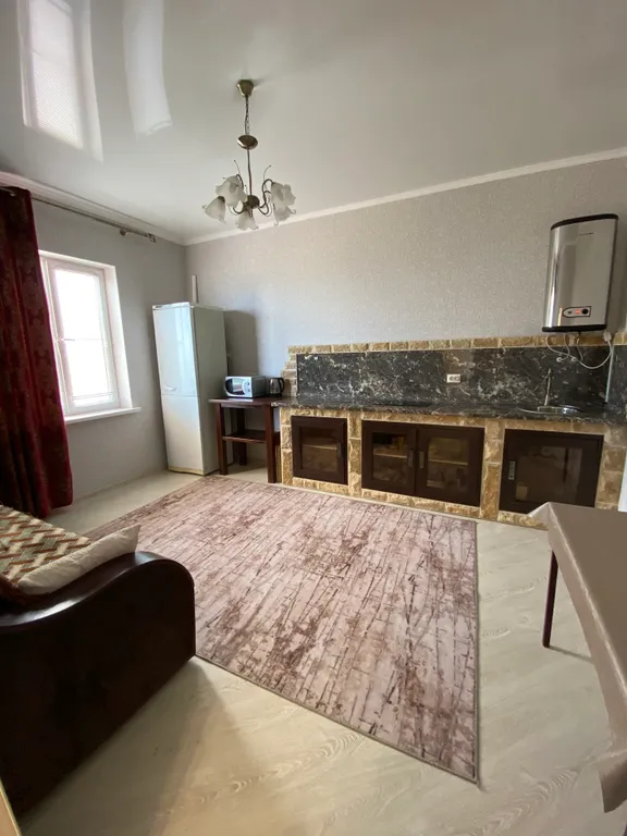 Квартира находится на берегу городского пляжа