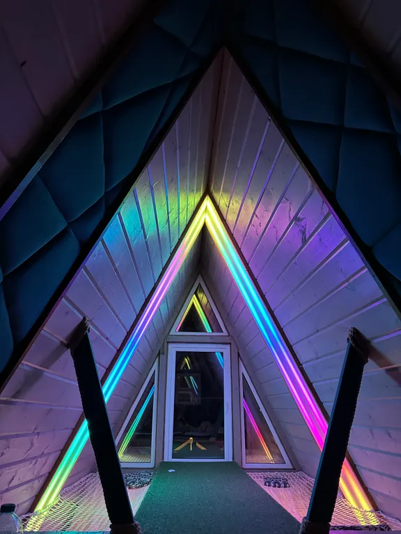 Треугольный дом на Камском море