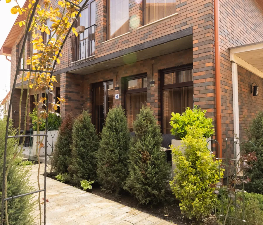 Дом у берега моря