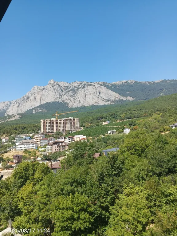 Солнечная квартира на ЮБК с видом на море