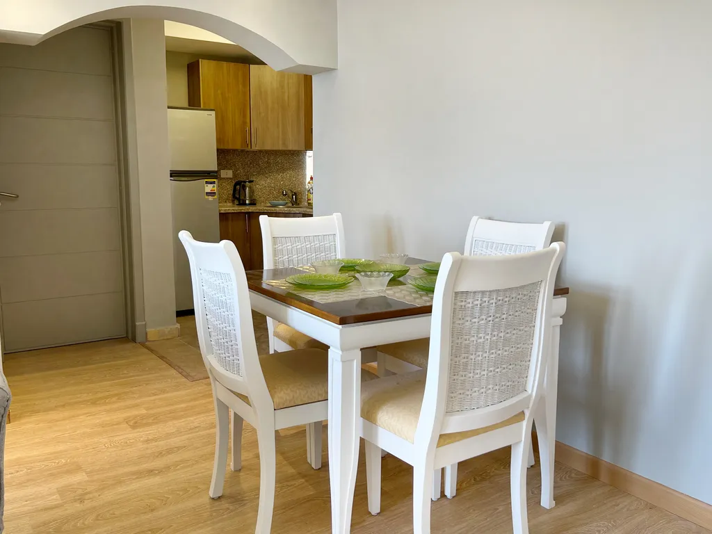 Новая квартира с видом на море в центре