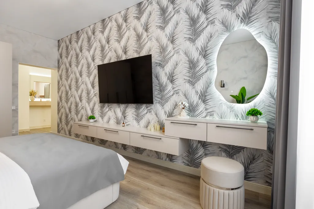 Апартаменты бизнес-класса с видом на эльбрус в доме с часами