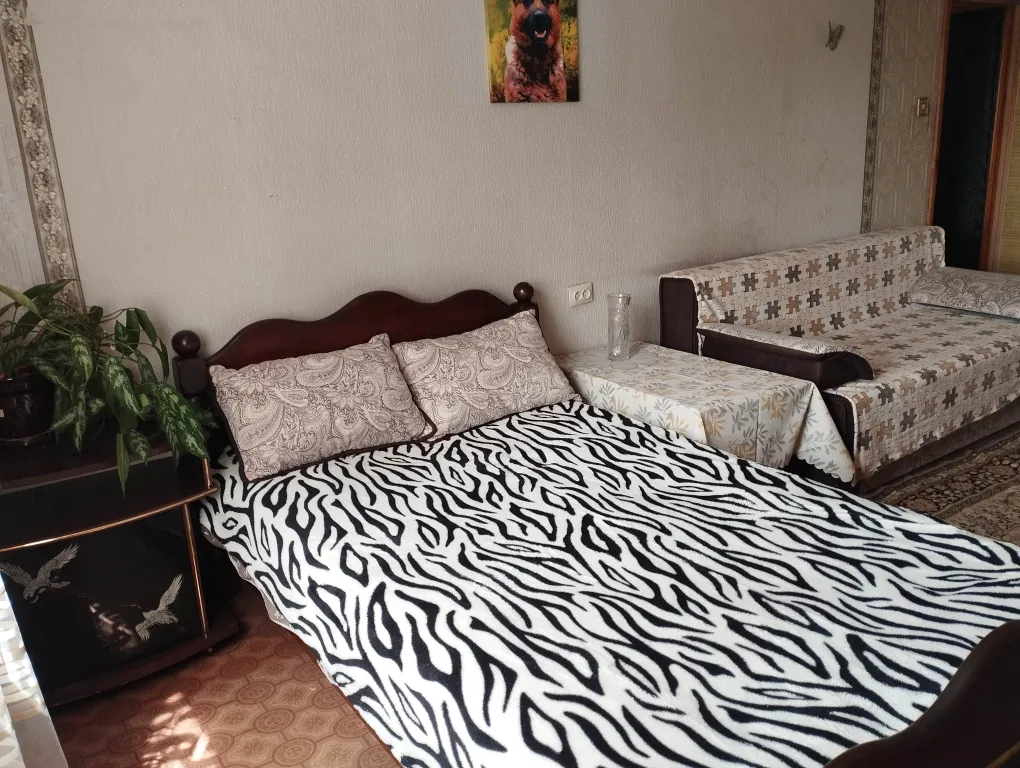 Квартира Чиcтaя, уютнaя 1-комнaтная квартирa — аренда посуточно в Курчатов