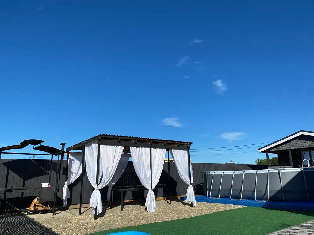 Коттедж Гостевой домик Золотые дюны — Кучугуры