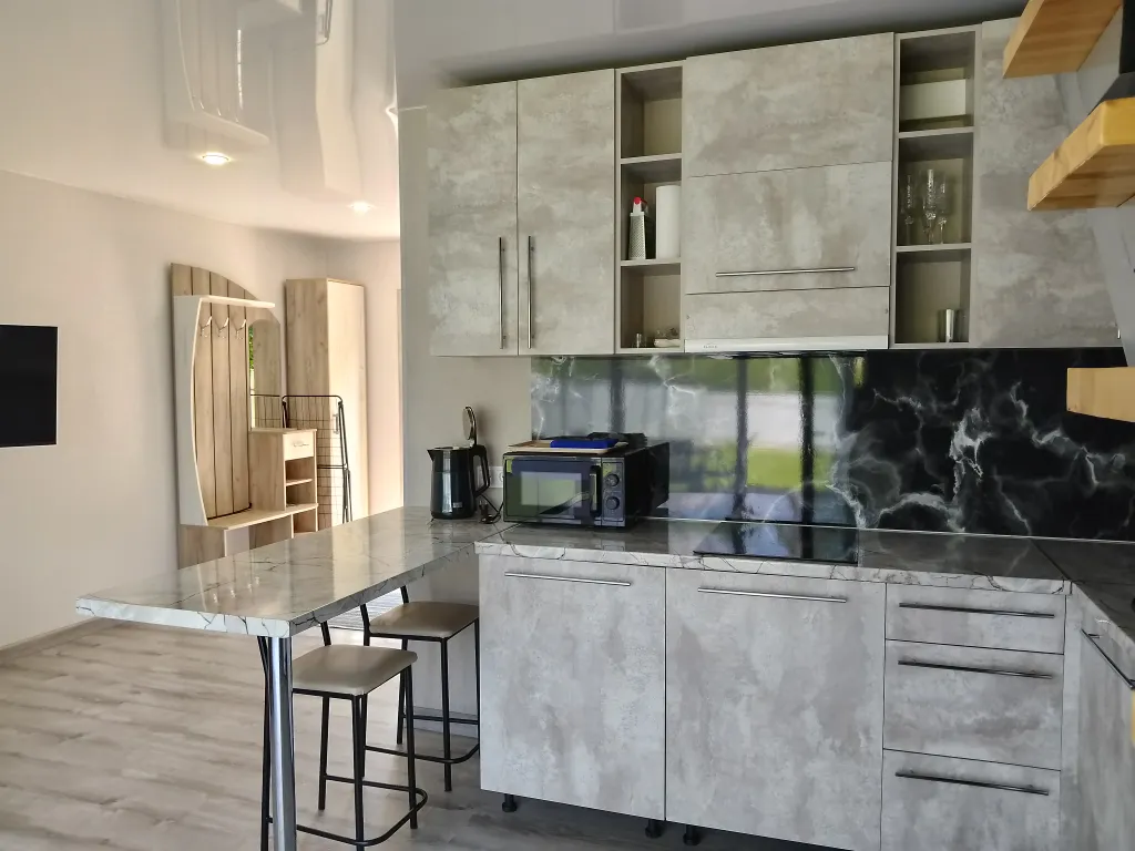 Коттедж Домик с видом на озеро — аренда посуточно в Байкальск