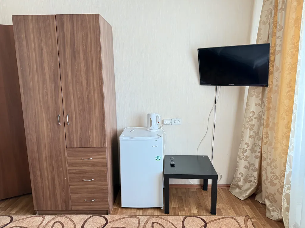 Трёхкомнатная квартира с тремя санузлами и кухней