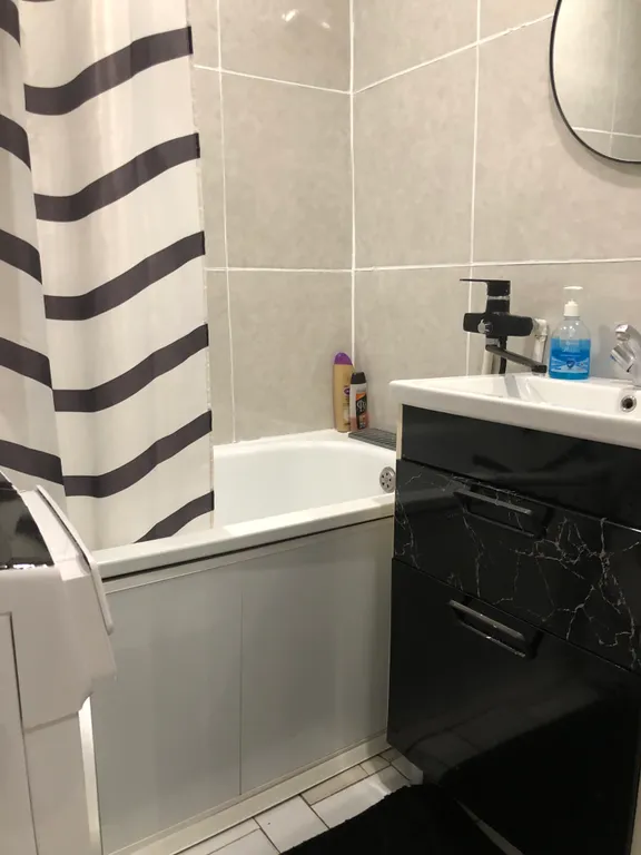 Трёхкомнатная квартира в центре Арбеково