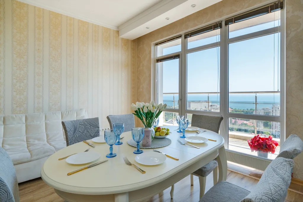 Видовая квартира с сауной и джакузи в центре