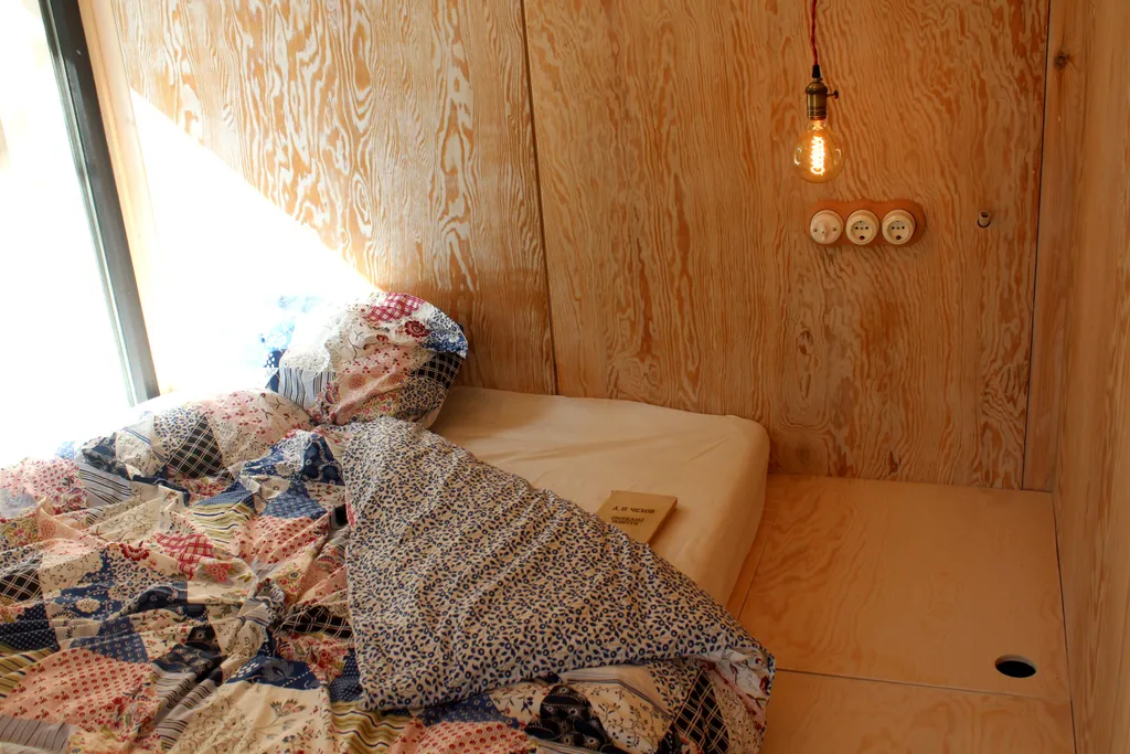 Уютный дом в соснах для семьи