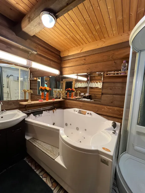 Дом с баней и чаном