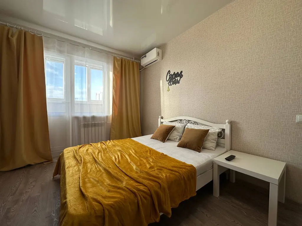 Квартира ЛайкХоум на Фронтовиков 8/2 — аренда посуточно в Оренбург