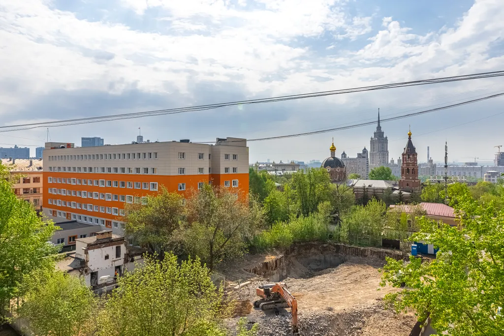 Эксклюзивная квартира-мансарда на Пресне