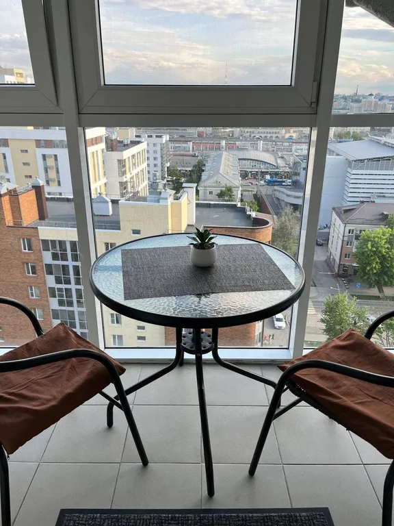 Солнечная квартира с красивым видом на город