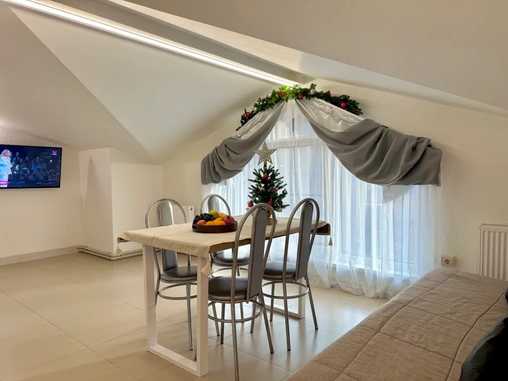 №1 "Стандарт" на мансардном этаже