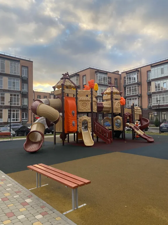 Яркая уютная студия с закрытой территорией