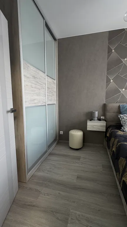 Уютная видовая современная квартира