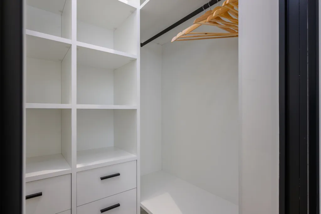 Стильный видовой апартамент в центре