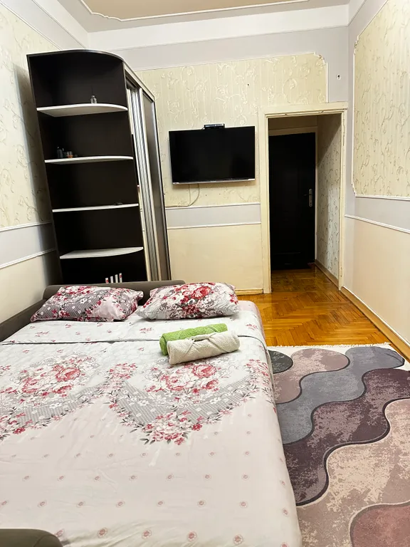 Уютная чистая студия в парке