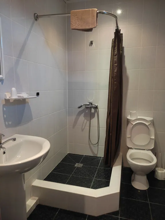 Семейная комфортная комната, с балкона вид на горы