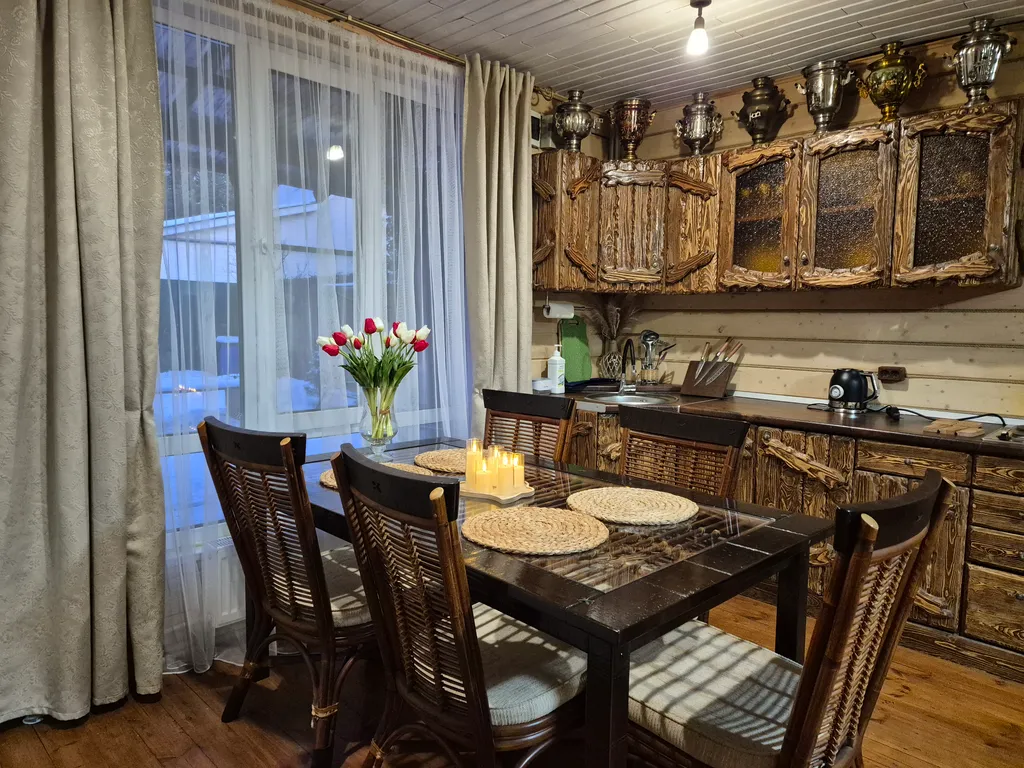 Уютный дом с бильярдом, сауной на берегу Горьковского моря