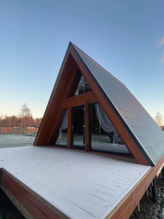 Коттедж A Frame Палисандр с панорамным видом в лес, чаном и мангальной зоной — Черленково