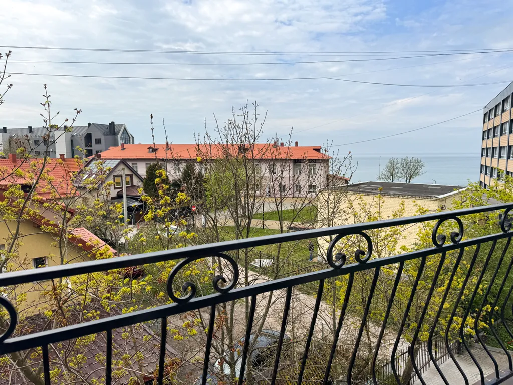 Квартира с видом на море