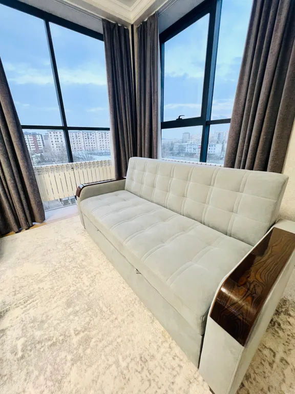 Новая Чистая Уютная С панорамными окнами В развитой локации