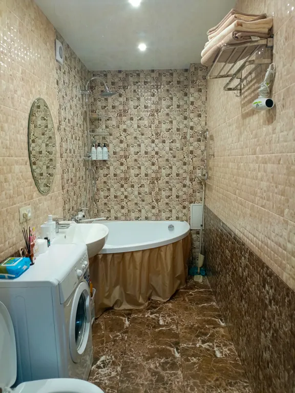 Квартира с большой ванной и панорамной лоджией