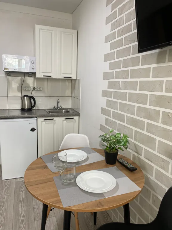 Миниатюрная студия