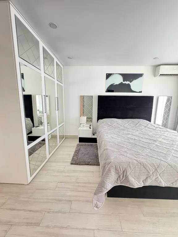 Апартамент двухуровненый в ЖК Меридиан