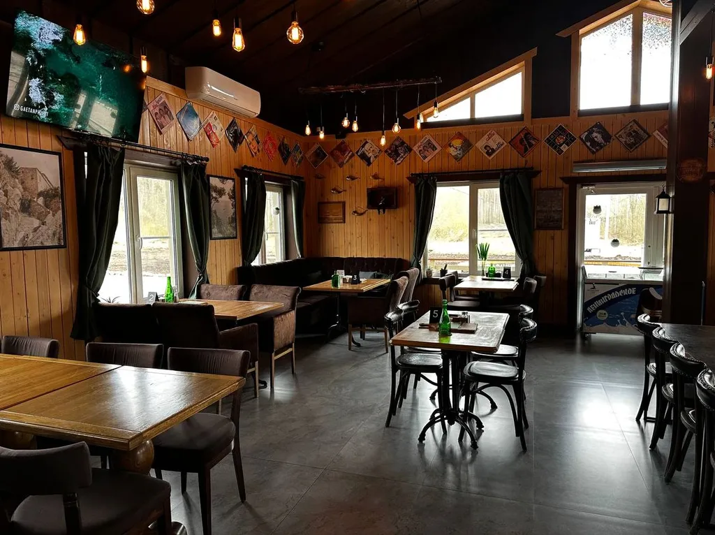 Коттедж Комфортабельный коттедж вблизи трех горнолыжных склонов — Светлое