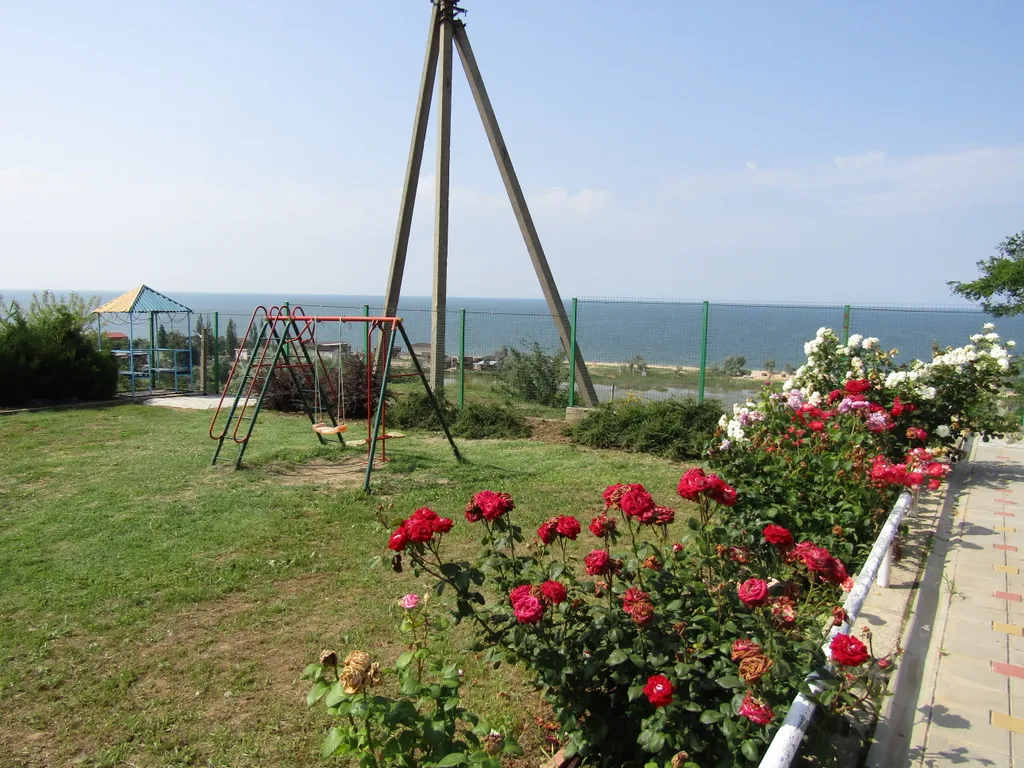 Двухуровневый номер с кухней и видом на море