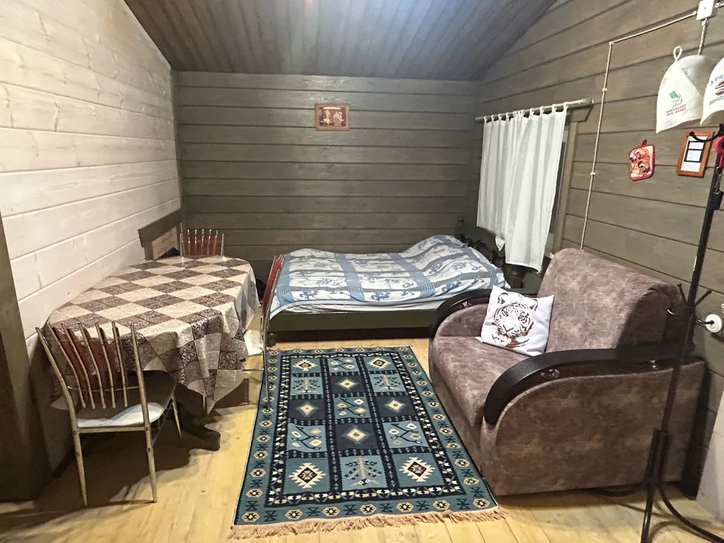 Домик в лесу, 70 километров от МКАД по Киевскому шоссе